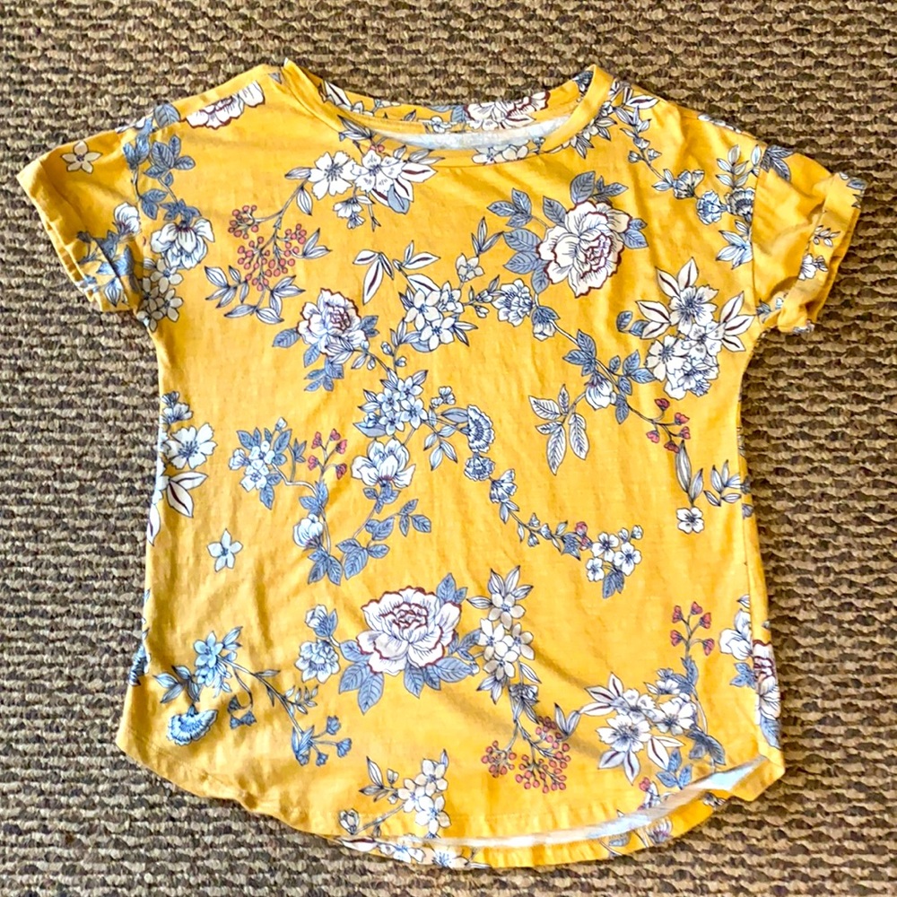 Women’s medium size top